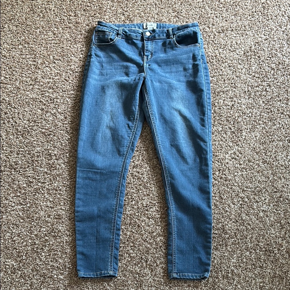 Stylish Blue Skinny Jeans for Women